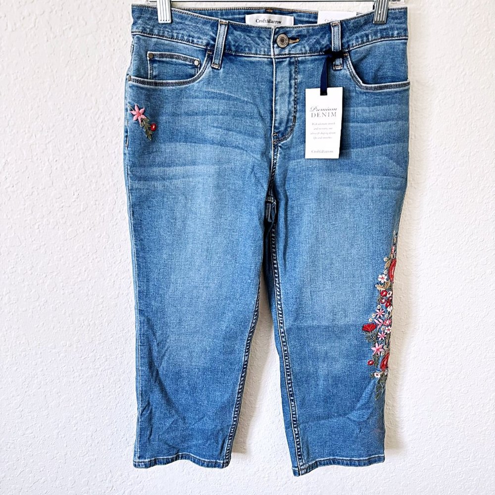 NWT Croft & Barrow Mid Rise Capri Jeans Embroidered Floral Pattern Crop SZ 4